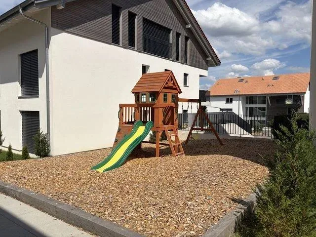Appartement de 4.5 pièces au rez-de-chaussée