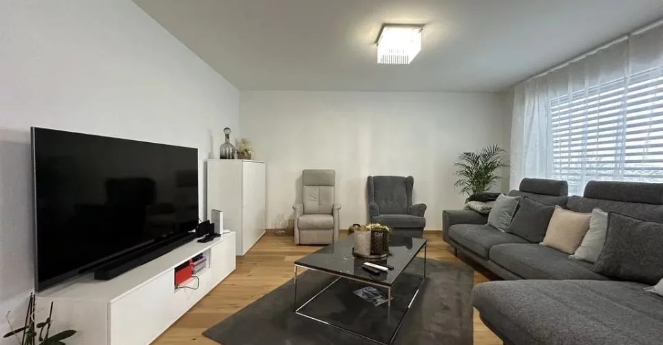 Appartement de 4.5 pièces au rez-de-chaussée