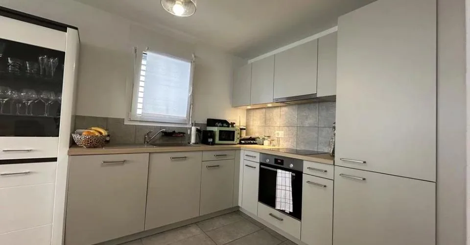 Appartement de 4.5 pièces au rez-de-chaussée