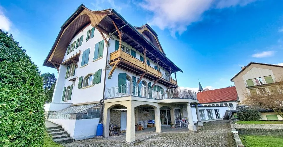 Propriété de 14 pces à St-Ours - FR, à quelques minutes de Fribourg