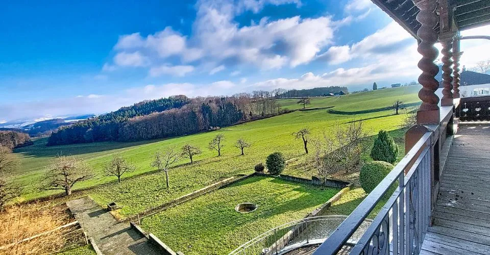Propriété de 14 pces à St-Ours - FR, à quelques minutes de Fribourg
