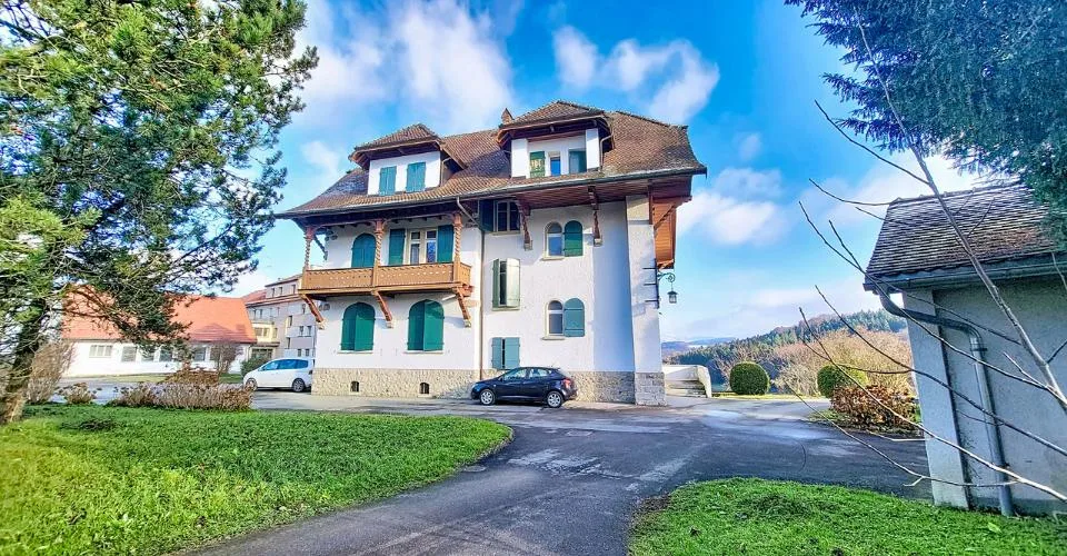 Propriété de 14 pces à St-Ours - FR, à quelques minutes de Fribourg