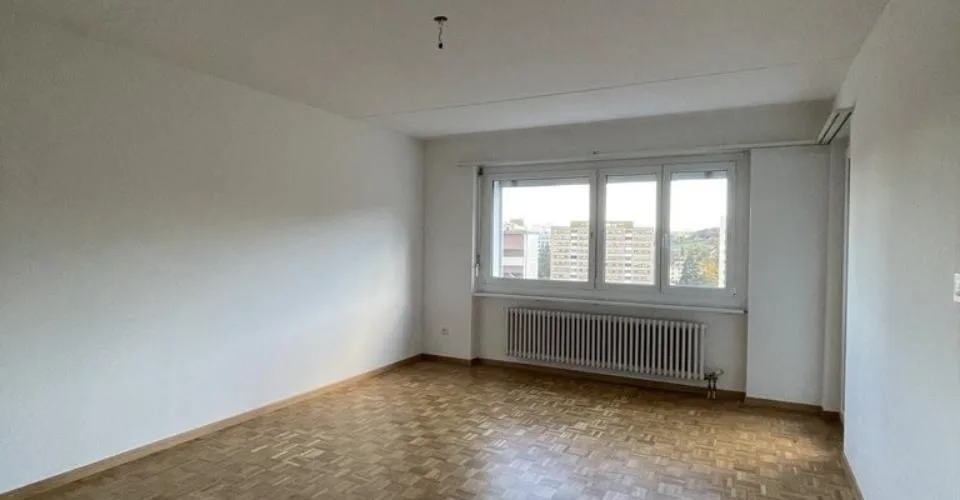 4.5 Zimmer-Wohnung mit Aussicht in Spreitenbach zu mieten