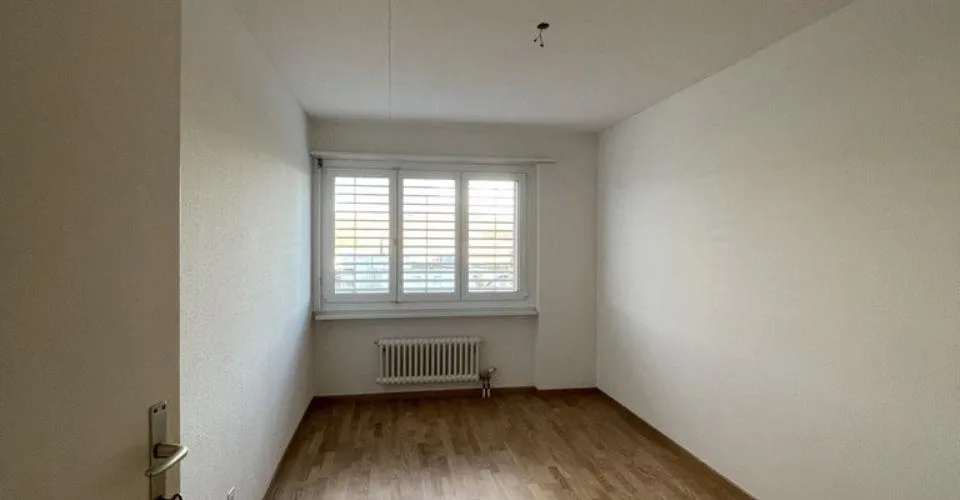 4.5 Zimmer-Wohnung mit Aussicht in Spreitenbach zu mieten