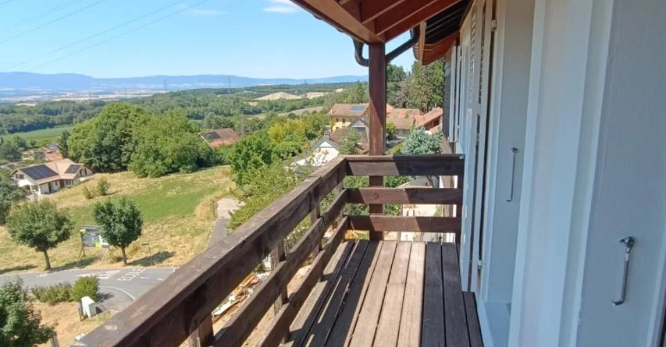 Spacieux appartement de 3.5 pièces (~95 m²) à Jouxtens-Mézery