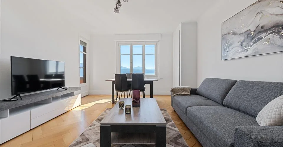 WONDERFUL 2 BEDROOM WITH PANORAMIC VIEW - PULLY