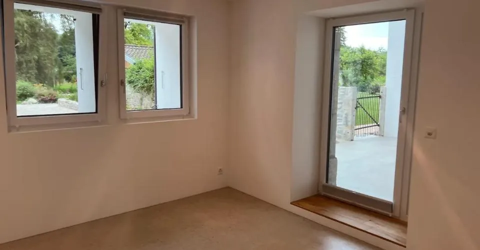 Ferme rénovée à proximité de La Côte International School (LCIS) – Maison familiale de 300 m² avec grand jardin