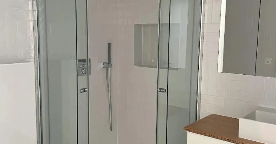 Ferme rénovée à proximité de La Côte International School (LCIS) – Maison familiale de 300 m² avec grand jardin
