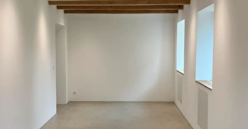 Ferme rénovée à proximité de La Côte International School (LCIS) – Maison familiale de 300 m² avec grand jardin