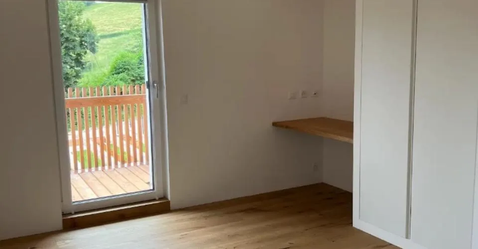Ferme rénovée à proximité de La Côte International School (LCIS) – Maison familiale de 300 m² avec grand jardin