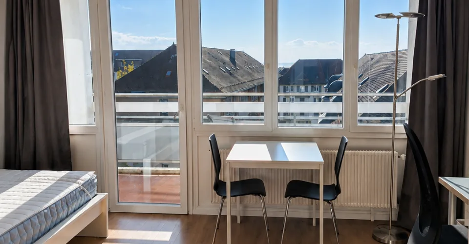 Studio meublé avec balcon – CHF 1’670.–/mois