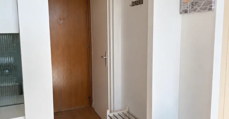 Studio meublé avec balcon – CHF 1’670.–/mois