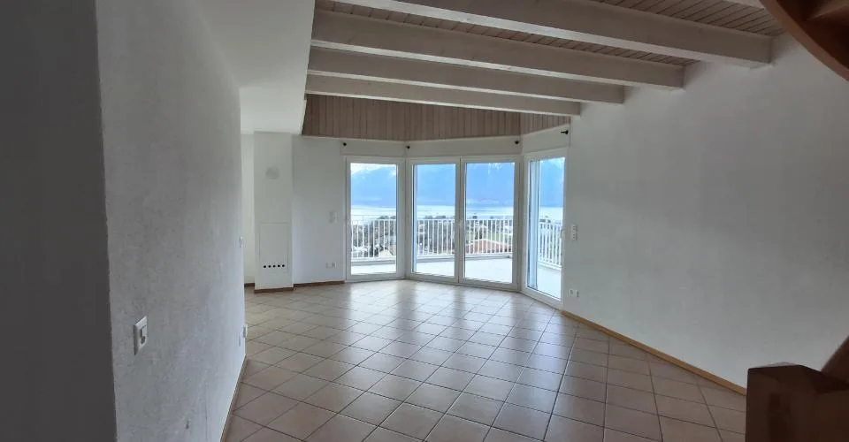 Charmant duplex avec terrasse et vue sur le lac