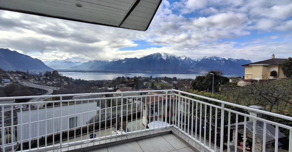 Charmant duplex avec terrasse et vue sur le lac