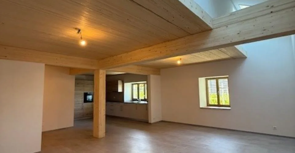2 magnifiques logements à louer dans une ferme rénovée à Vuarrens