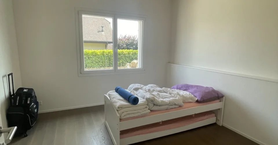 Logement avec deux terrasses et jardin privatif