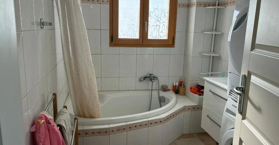REPRISE DE BAIL – DUPLEX 5,5 PIÈCES À LA TOUR-DE-PEILZ