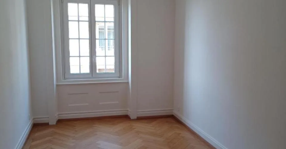 Grand appartement de 4 pièces