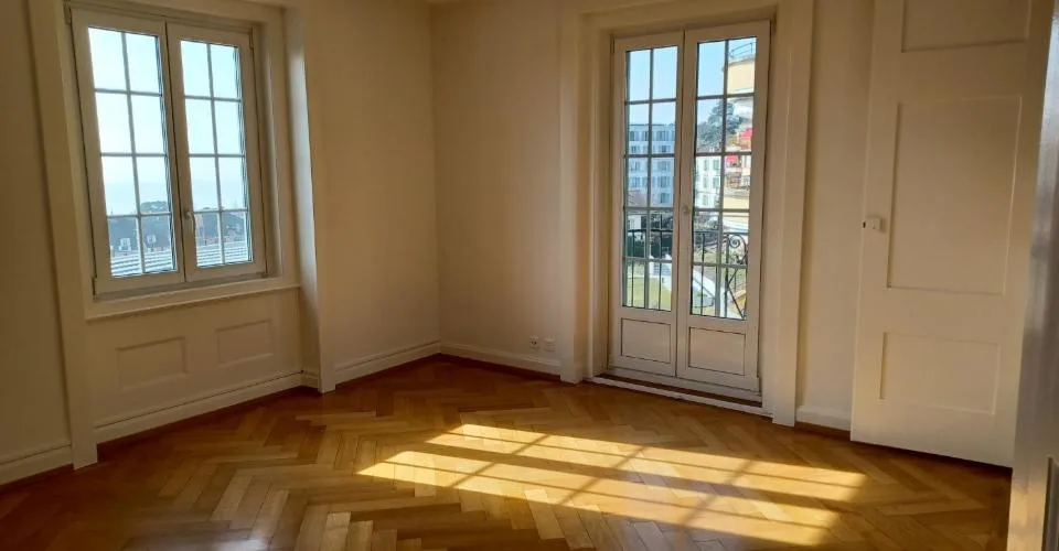 Grand appartement de 4 pièces