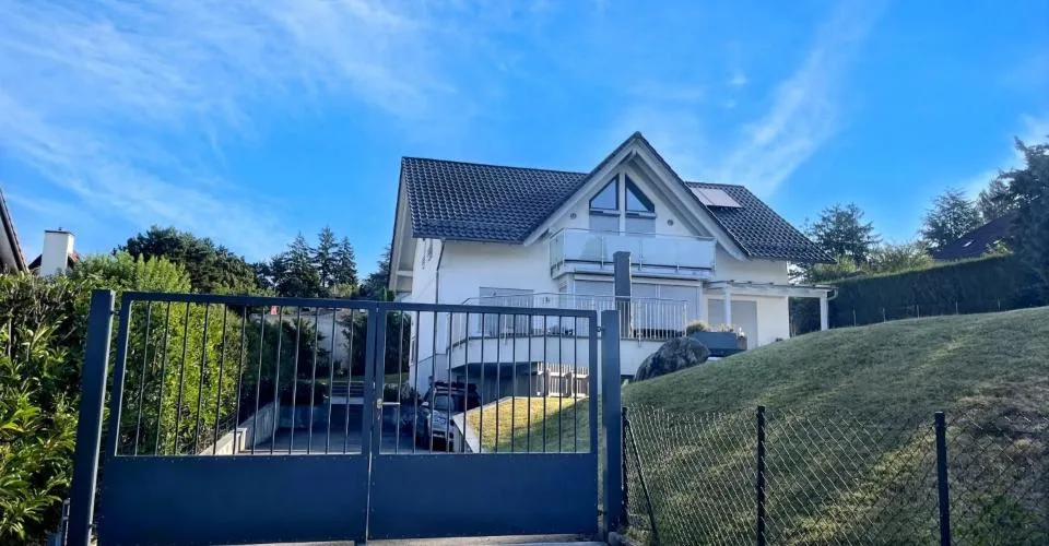 Villa individuelle d'exception avec jardin privatif à Prangins