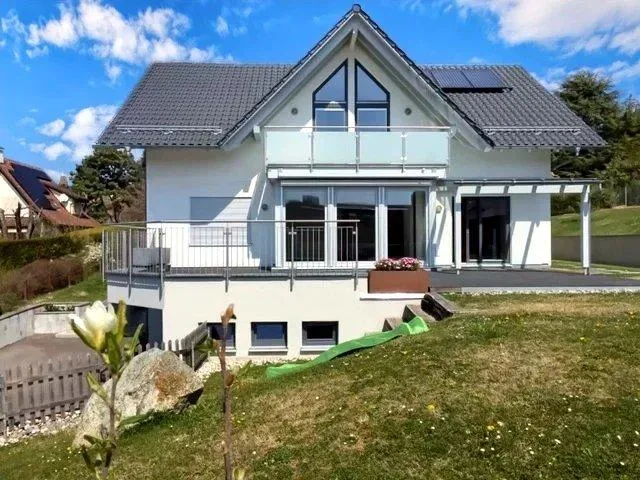 Villa individuelle d'exception avec jardin privatif à Prangins
