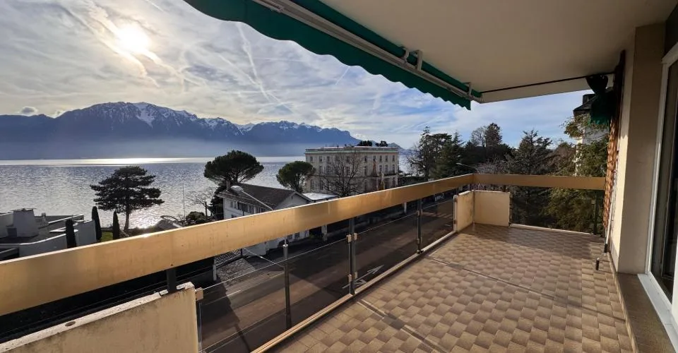 Bel appartement rénové avec belle vue sur le lac proche du centre de La Tour-de-Peilz