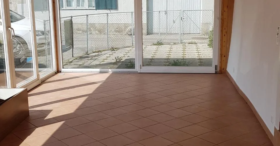 Lucens, grand 3 pièces avec veranda et terrasse avec conciergerie