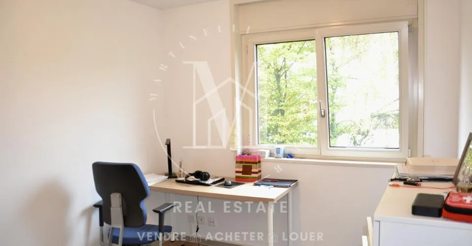 Appartement 3.5 Pièces : Votre Oasis de Confort au Cœur de Nyon