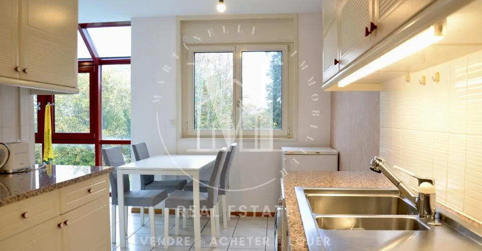 Appartement 3.5 Pièces : Votre Oasis de Confort au Cœur de Nyon