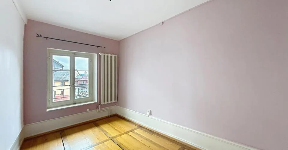 Logement atypique de 5.5 pièces au 2ème étage (bail à durée déterminée)