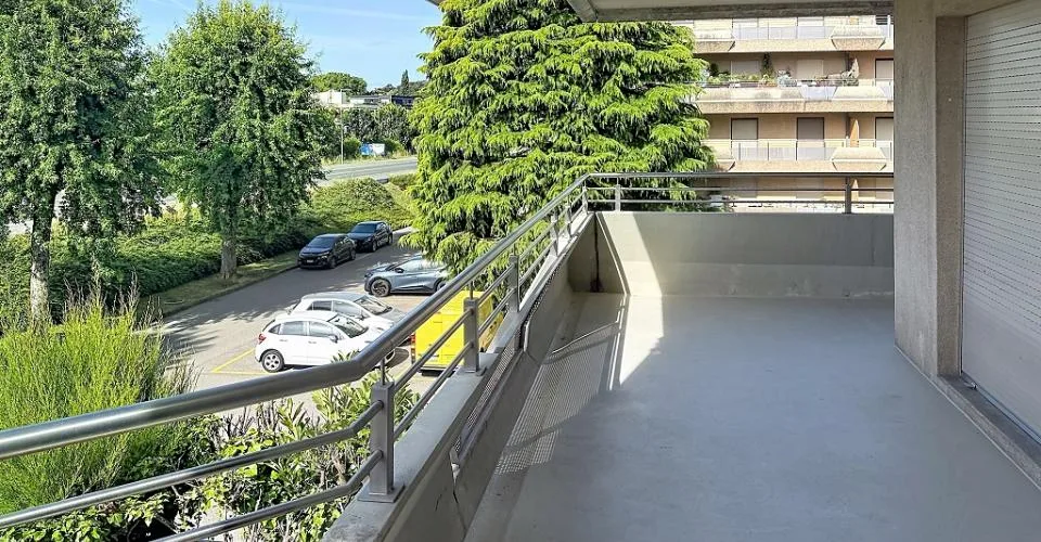 Appartement de 4.5 pièces rénové à Mont-sur-Rolle