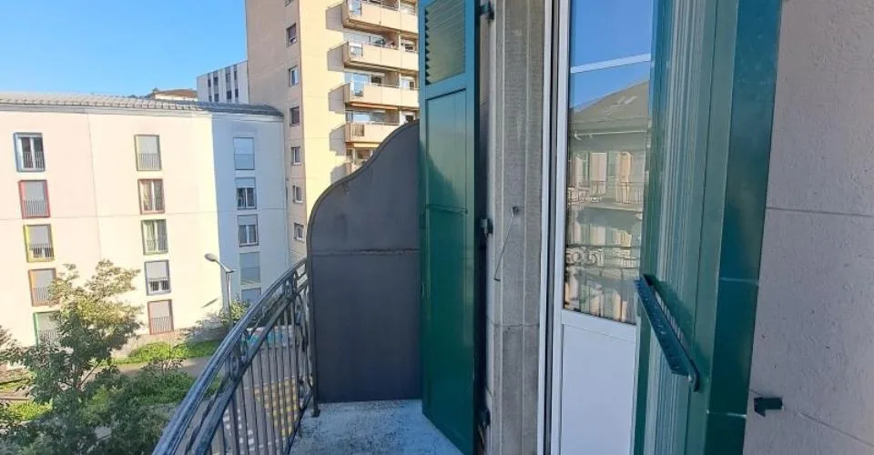 Lausanne, Chemin de Montelly 1, 2,5 p. avec balcon au 3ème