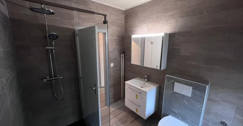 Grand appartement aux combles