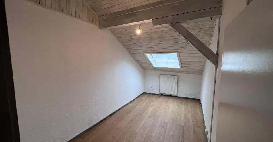 Grand appartement aux combles