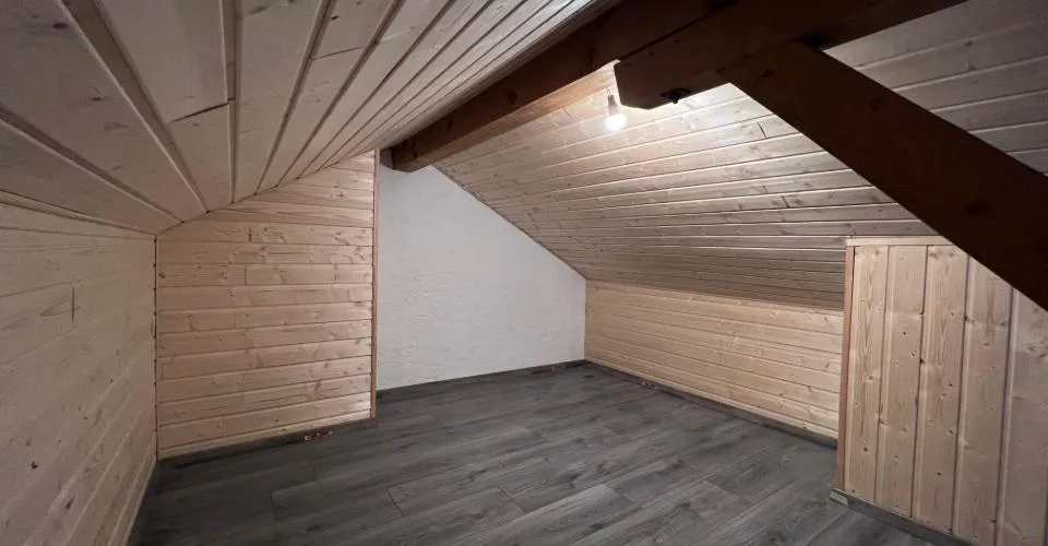 Grand appartement aux combles