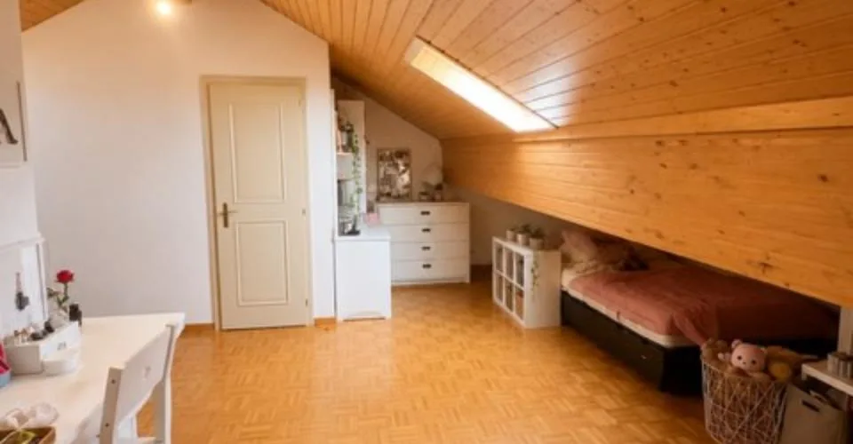 A louer - Villa contiguë avec jardin à dans les hauts de Lausanne