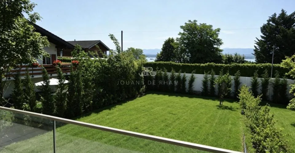 Villa jumelle neuve avec vue
