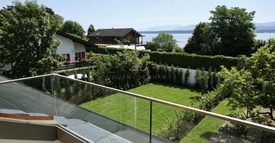 Villa jumelle neuve avec vue