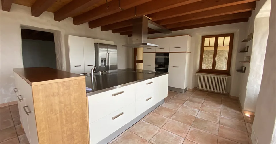 A louer, grand appartement