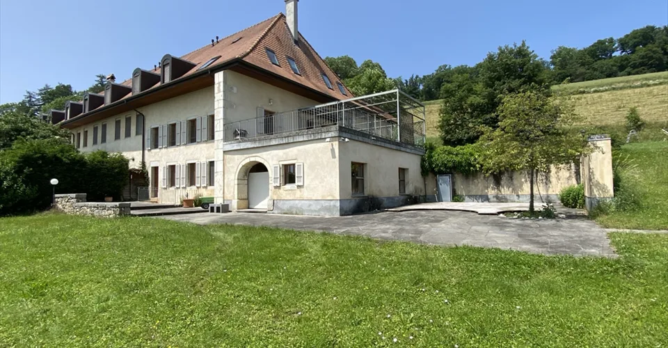 A louer, grand appartement