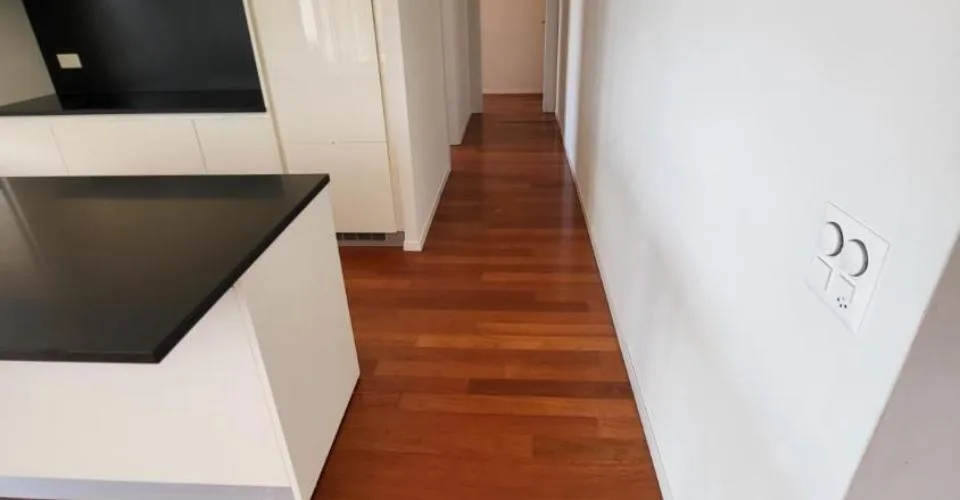 SPLENDIDE APPARTEMENT EN REZ DE JARDIN AVEC VUE LAC ET MONTAGNES A LUTRY