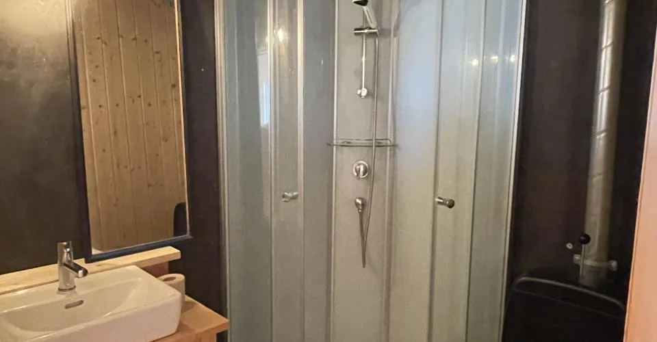 Joli studio au rez inférieur