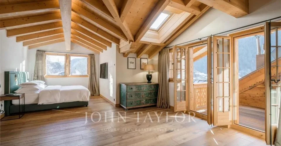 Magnifique chalet historique au coeur du village