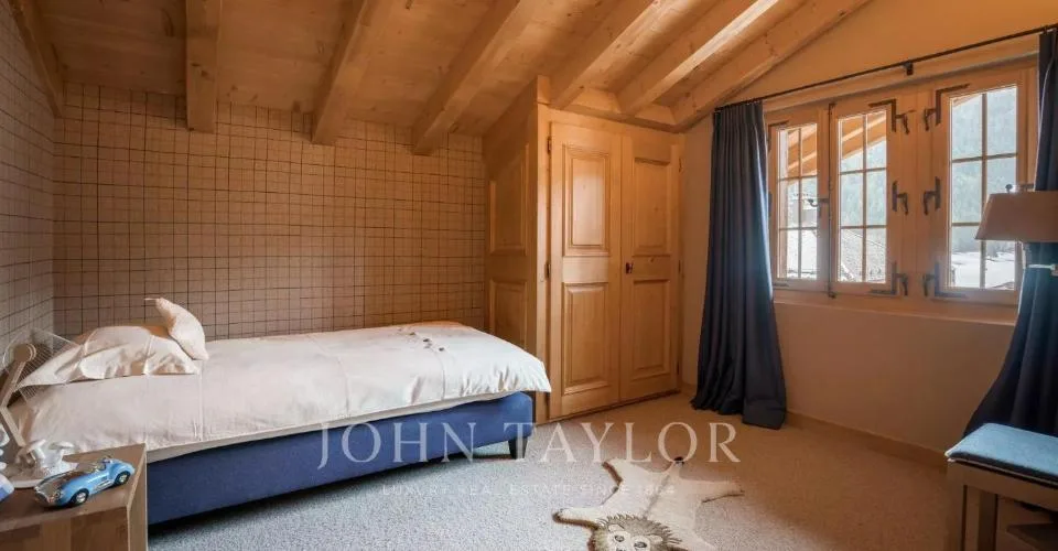 Magnifique chalet historique au coeur du village