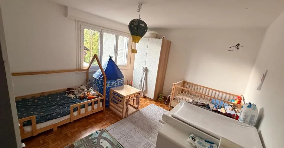 Lumineux appartement de 4.5 pièces familial, à moins de 100 mètres de l'école