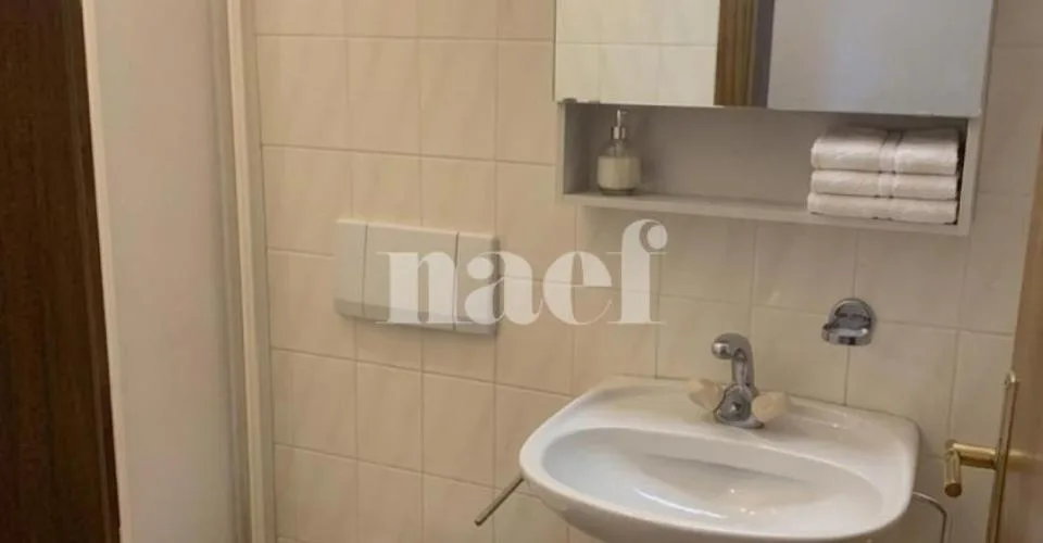 Appartement de 4 pièces au 1er étages avec balcons