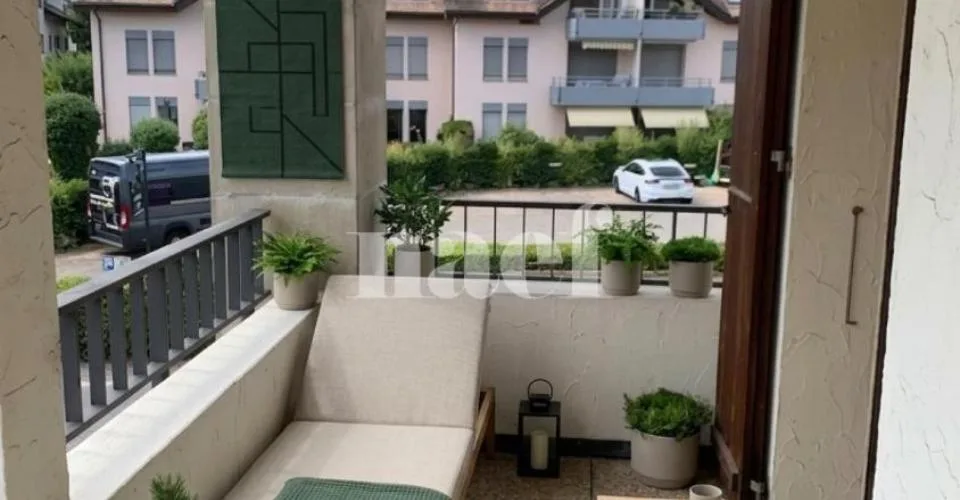 Appartement de 4 pièces au 1er étages avec balcons
