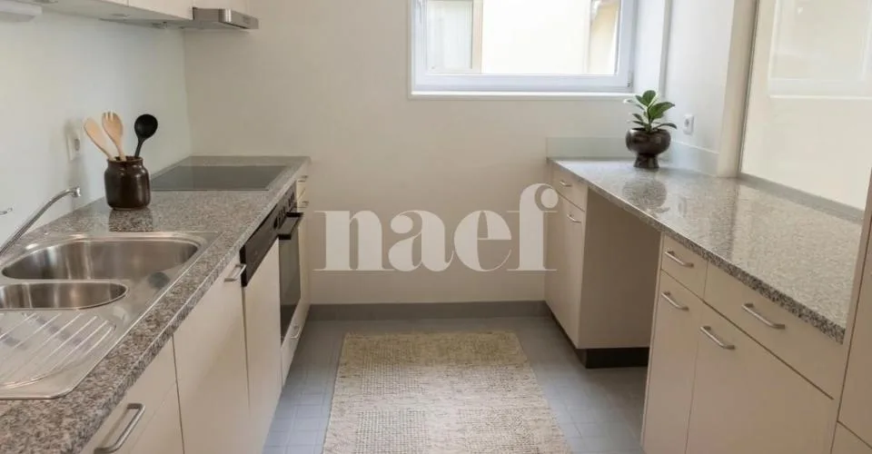 Bel appartement lumineux de 4.5 pièces au 3ème étage avec balcons