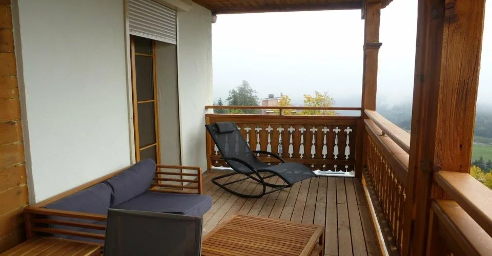 Appartement de 4.5 pièces meublé situé à 250 mètres des télécabines.