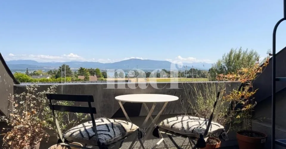 Spacieux duplex de 4.5 pièces d'environ 148 m² à Founex – Vue dégagée sur le lac et les montagnes